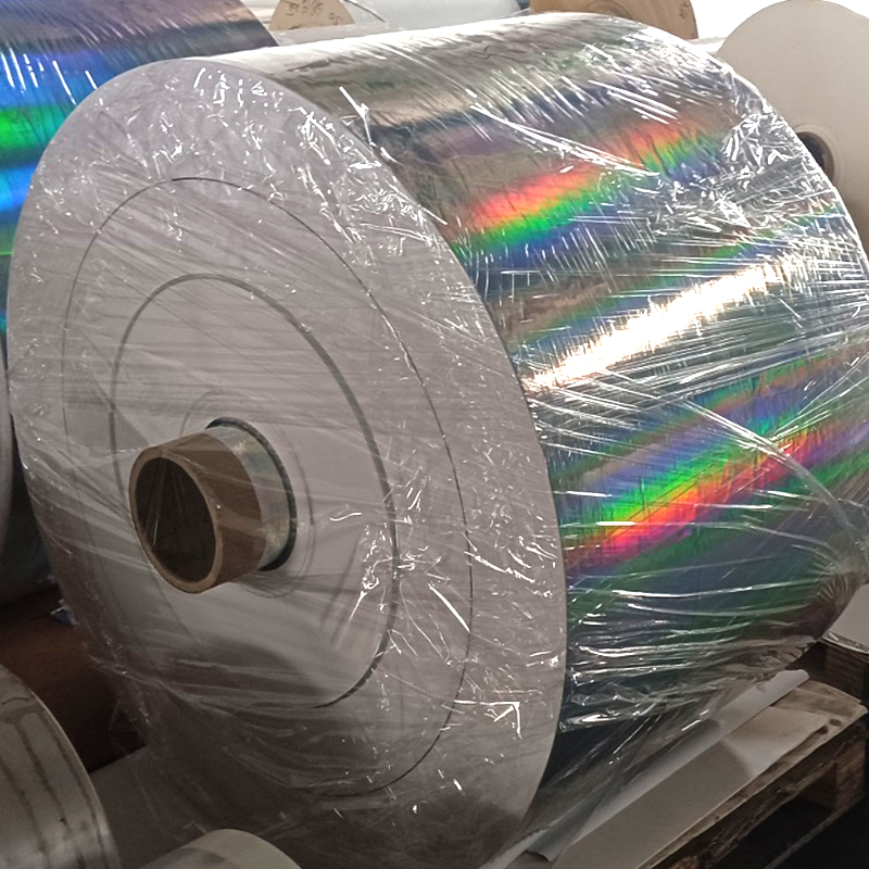 Sinipilyo ang Silver Cardstock